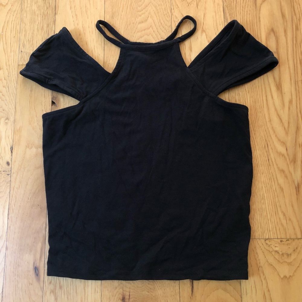 Urban black crop top